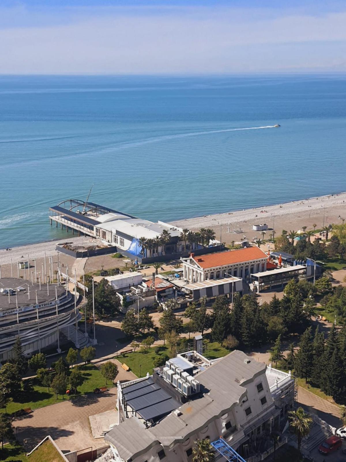 Orbi Luxury Apartments Batoemi Buitenkant foto
