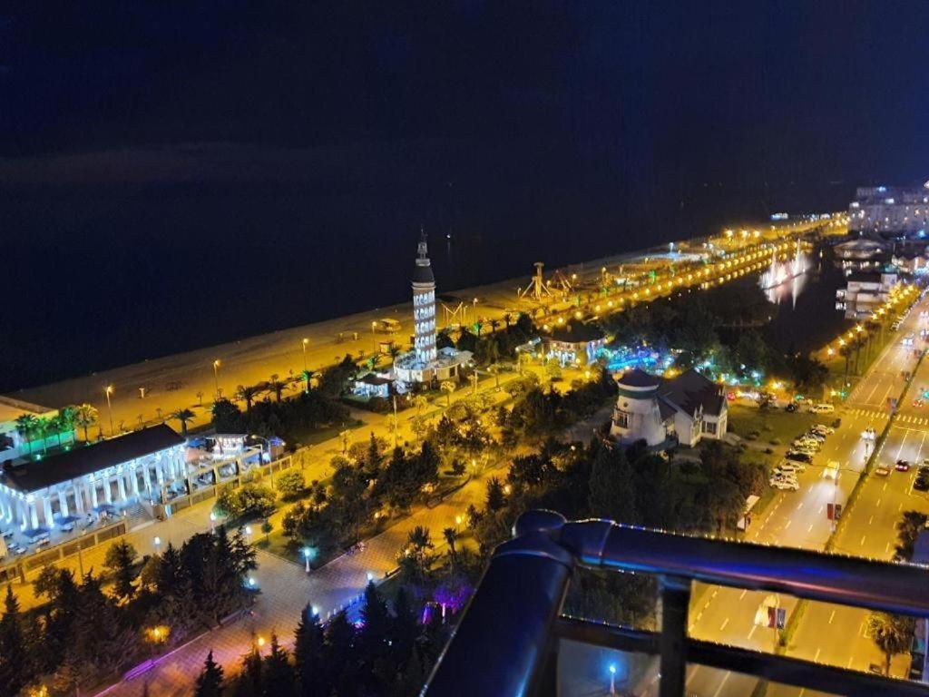 Orbi Luxury Apartments Batoemi Buitenkant foto