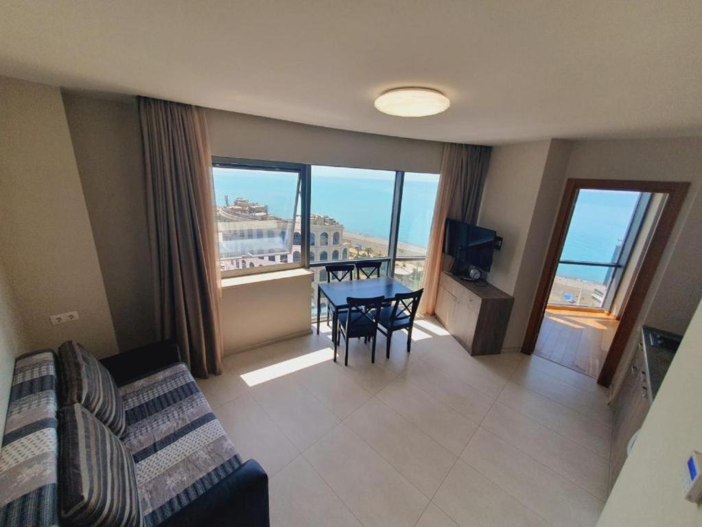 Orbi Luxury Apartments Batoemi Buitenkant foto