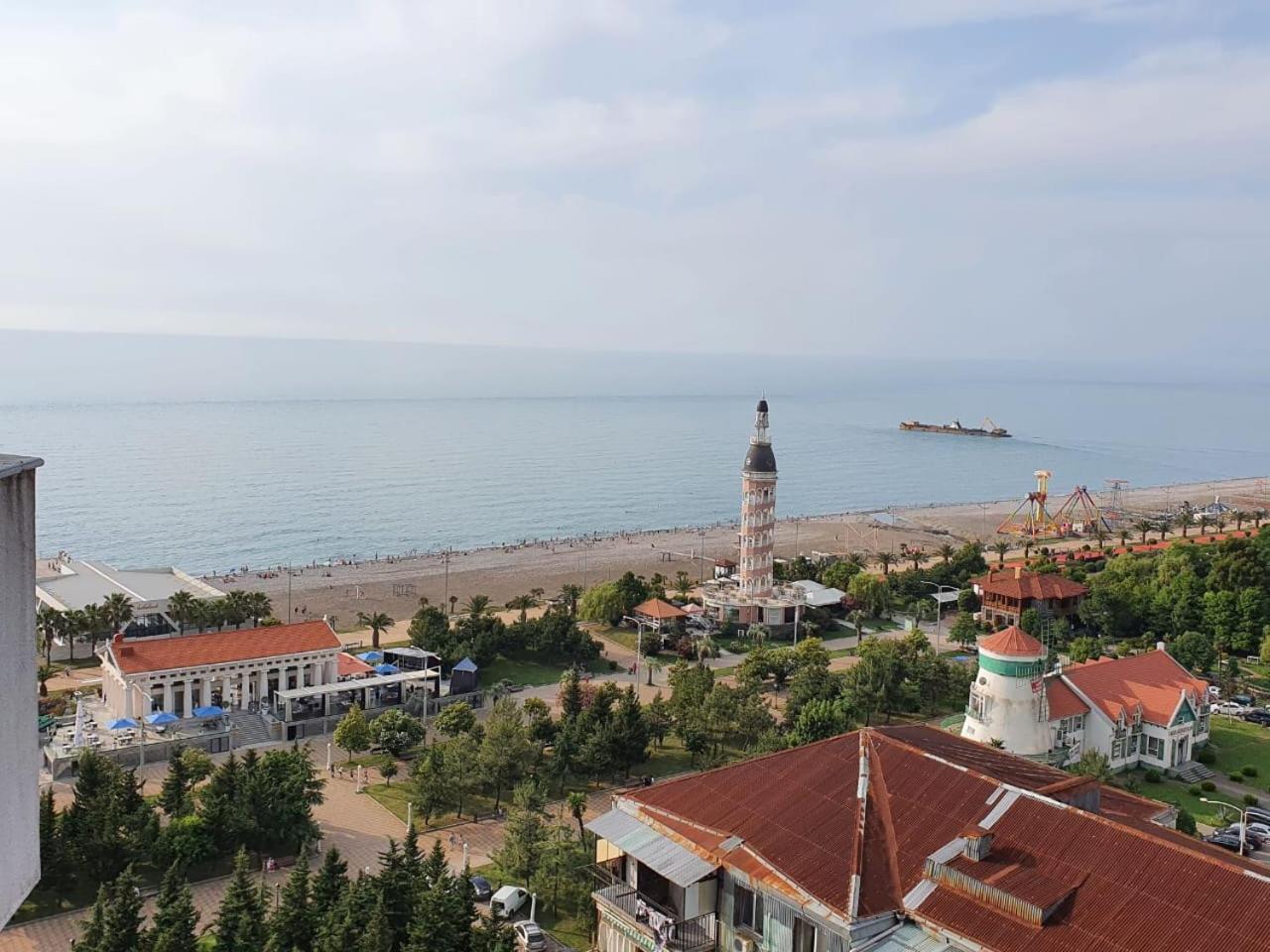 Orbi Luxury Apartments Batoemi Buitenkant foto