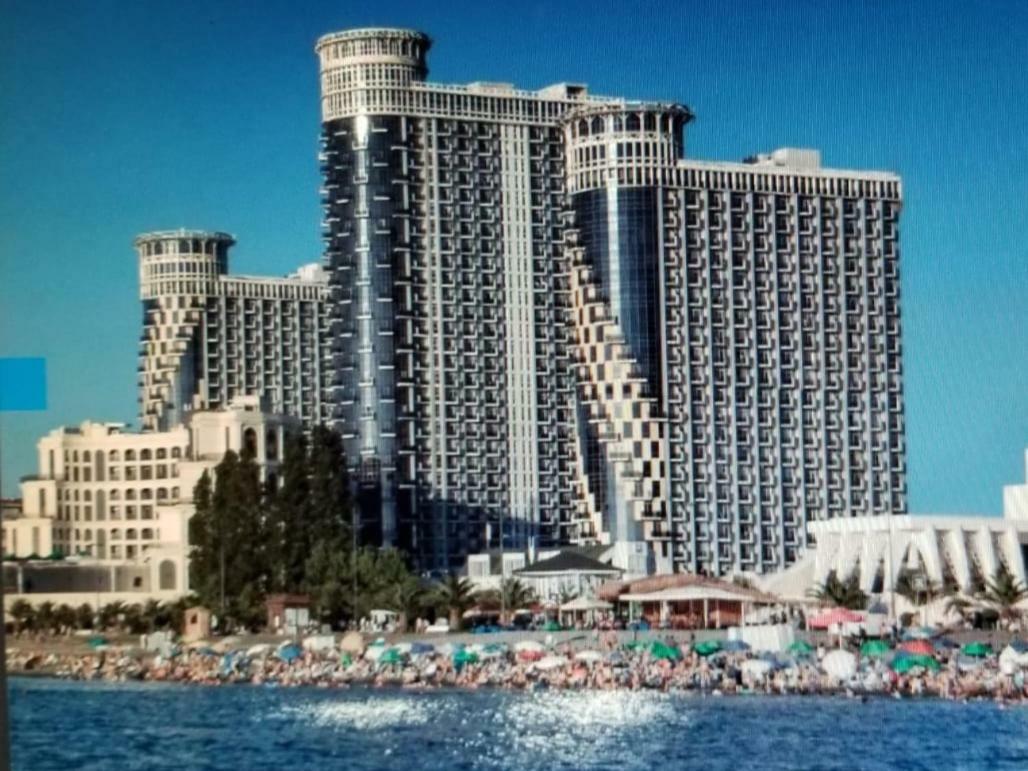 Orbi Luxury Apartments Batoemi Buitenkant foto