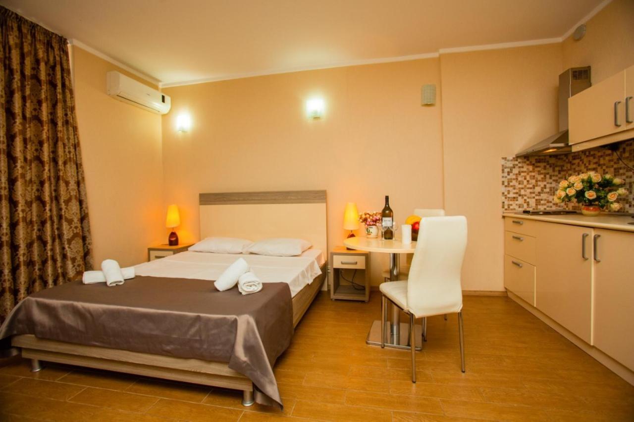 Orbi Luxury Apartments Batoemi Buitenkant foto