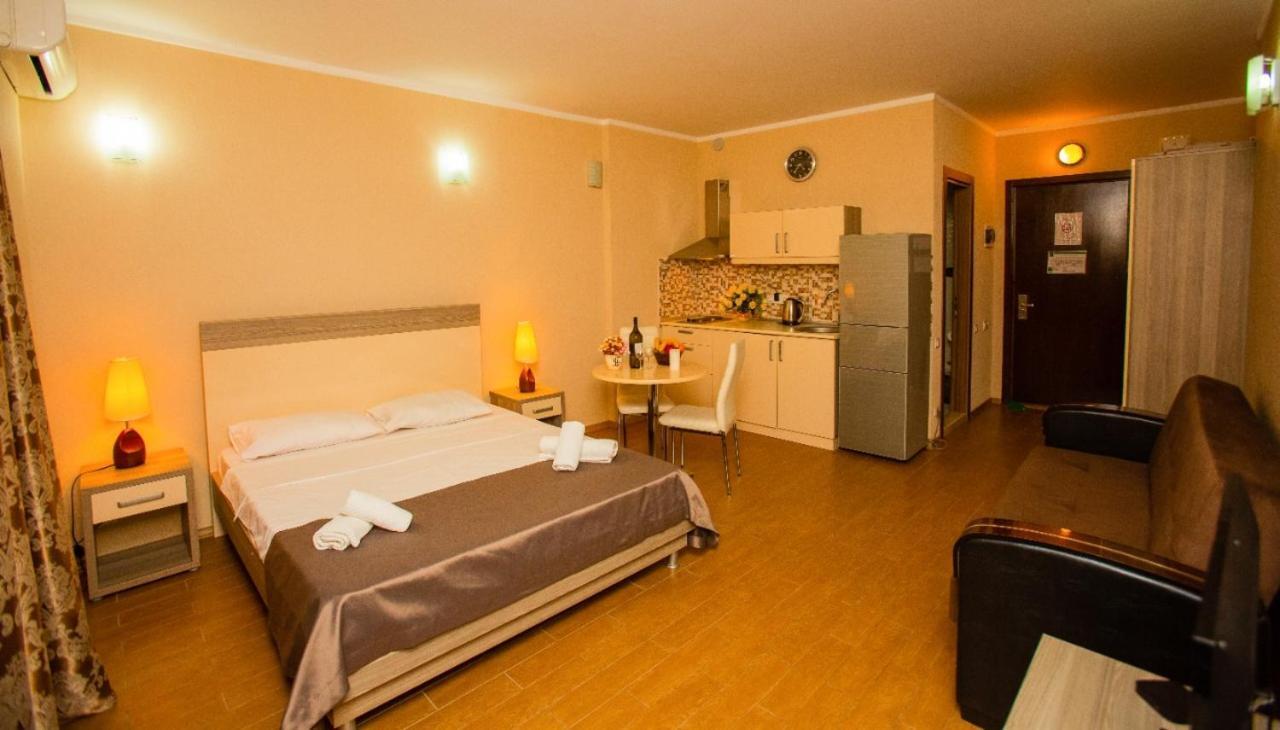 Orbi Luxury Apartments Batoemi Buitenkant foto