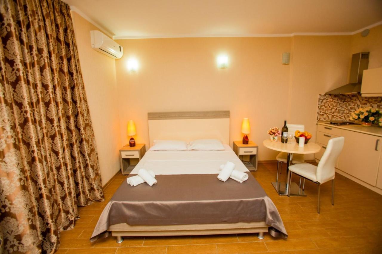 Orbi Luxury Apartments Batoemi Buitenkant foto